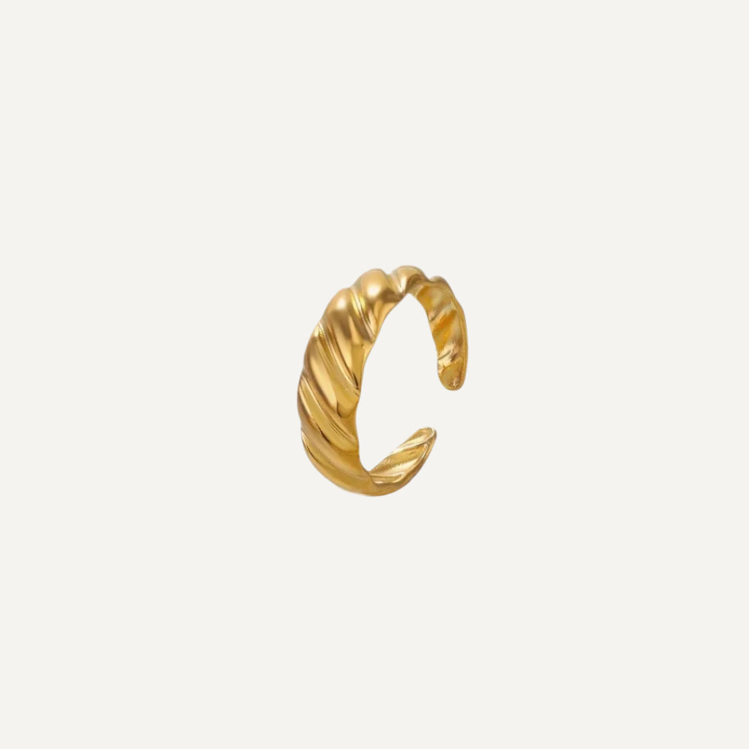 Wavy Ring